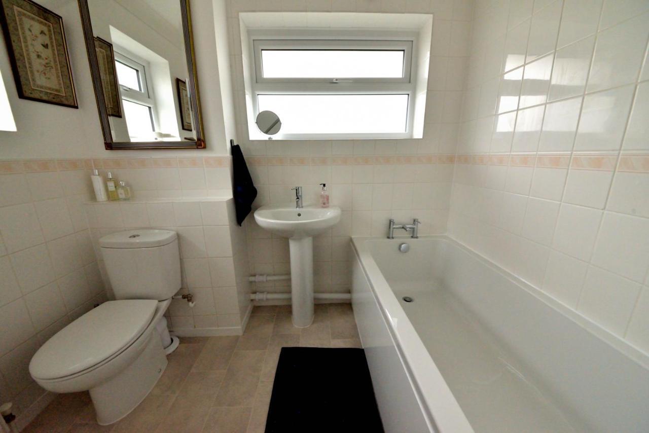 Cosy House, A Train Spotter'S Delight! Villa New Alresford Exterior foto